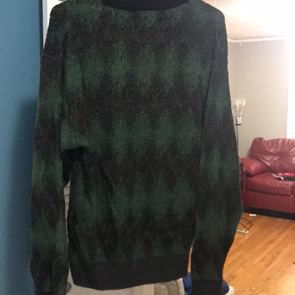 Vintage knit pattern sweater - Picture 3 of 3